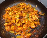 A picture of step 2 of Stir-fry Paneer masala veggie.