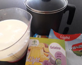Foto del paso 1 de la receta: Combinado: Flan sabor Vainilla y Gelatina de Agua sabor Uva