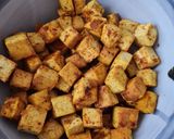 Foto del paso 4 de la receta: Tofu especiado con vegetales salteados 🧅🧄🫑