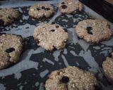 Foto del paso 4 de la receta: Galletitas de avena, miel, frutos secos y pasas de uva
