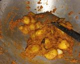 A picture of step 4 of Dum Aloo.