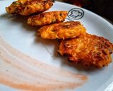 A picture of step 4 of Noodle ke pakoray.