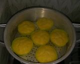 Foto langkah ke 7 dari resep Bolu keju kukus no mixer.
