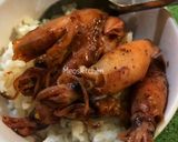 Hình bước làm 2 của món Mực Trứng Kho