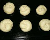 Mini dinner roll with Szeshuan soup side recipe step 2 photo