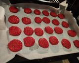 Φωτογραφία βήματος 5 της συνταγής Red velvet ♥️ μελομακάρονα!!