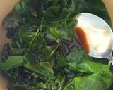 รูปขั้นตอนการทำที่ 2 ของ ใบเหลียงผัดไข่ ไมโครเวฟ