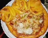 A picture of step 19 of Chicken Malai boti creamy floral pizza in pateela.