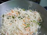 ক্যাপ্সিকাম হক্কা নুডলস (Capsicum hakka noddle's recipe in Bengali)
