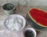 Foto langkah ke 1 dari resep Es Semangka Kelapa Muda.