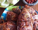 Foto langkah ke 4 dari resep Ikan bakar kecap manis.