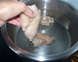 Foto del paso 1 de la receta: Manitas de cerdo al estilo de la abuela Mercedes