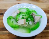 Hình bước làm 2 của món Canh gà hầm bí xanh
