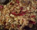 Foto langkah ke 4 dari resep Combro singkong isi sambel tempe #90.