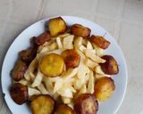 A picture of step 1 of Chips plantain.