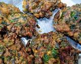 Palak (Spinach)Pakoda recipe step 3 photo