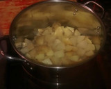 Foto del paso 4 de la receta: Chilacas rellenas de pollo cubiertas de crema de elote