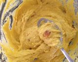Hình bước làm 2 của món Pumpkin Scones (Scone bí đỏ)