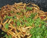 A picture of step 9 of Spicy Udon Noodles Spring Rolls (with Rice Paper).