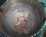 Foto langkah ke 2 dari resep 52. Sup Ayam Sawi Wortel.