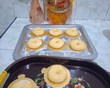 Foto langkah ke 6 dari resep 🍩 Donat empuk topping coklat bubuk.