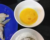 Hình bước làm 2 của món Tôm Chiên Xù