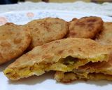 बटाटा कचोरी (batata kachori recipe in marathi) रेसिपी स्टेप 8 फोटो