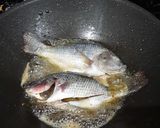 Foto langkah ke 2 dari resep Pecak Ikan Mujair.