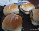 A picture of step 4 of Dabeli.