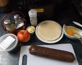 Foto del paso 1 de la receta Bolsitas de morcilla con manzanas y piñones