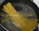 Foto langkah ke 3 dari resep Oseng Spaghetti Ayam dan tomat Cherry.