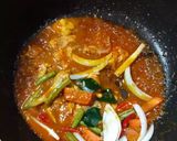 รูปขั้นตอนการทำที่ 5 ของ ไก่ผัดเครื่องแกง