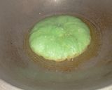 Foto langkah ke 4 dari resep Kue cucur pandan.