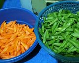 Foto langkah ke 1 dari resep Buncis wortel bumbu acar.