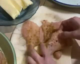 Foto langkah ke 3 dari resep Chicken Gordon Bleu.