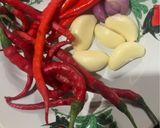 Foto langkah ke 1 dari resep Sambal Bawang ala Aku.