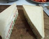 A picture of step 4 of Vegetable Sandwich with Fried Irish Potato and Ketch up.
