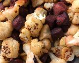 Foto del paso 4 de la receta: Coliflor y betabel asados con queso azul y nueces de Castilla