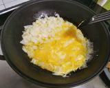Foto langkah ke 2 dari resep 53. Nasi Panggang Keju.