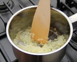 Zöldspárgás-sajtos párna recept fázis 4 fotója