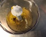 Une image de l'étape 2 de Sauce salade au Melfor, citron, épices et ciboulette.