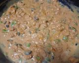A picture of step 4 of Chicken tandoori bread.