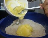 A picture of step 5 of Choklate vanilla flovered brownie...