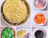 Hình bước làm 1 của món Mì xào giòn dã chiến đơn giản