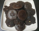 A picture of step 3 of Oreo Biscuit Cake.