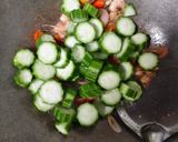 Foto langkah ke 4 dari resep Tumis Gambas Udang.