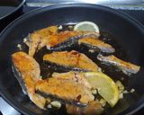 Foto del paso 5 de la receta: Salmón con salsa de soja