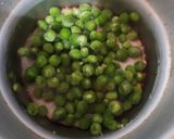 A picture of step 4 of Mushroom Peas pulao.