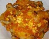 Foto langkah ke 4 dari resep Seblak Hot (kerupuk ceker dan telur).