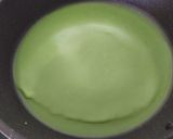 Hình bước làm 3 của món Crepe trà xanh